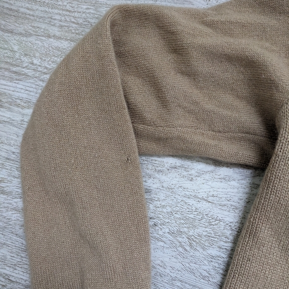 Everlane Cashmere Boxy Turtleneck Sweater Small - Picture 4 of 5